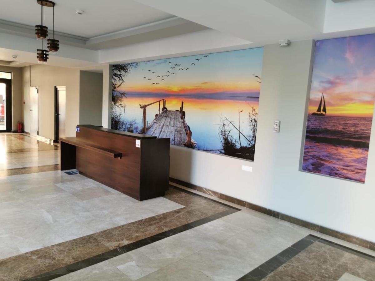 Lake Apartments Solid Mamaia Esterno foto