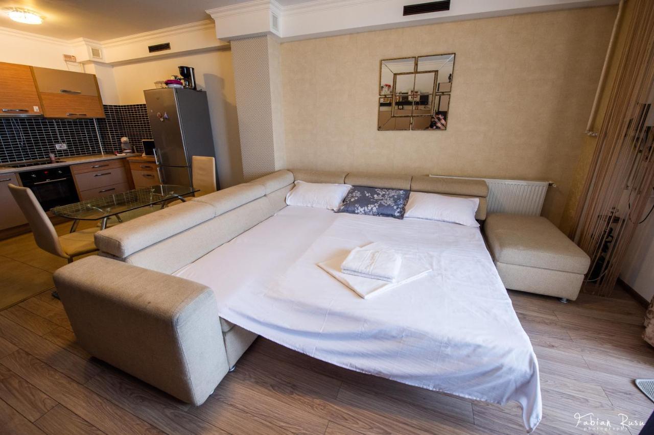 Lake Apartments Solid Mamaia Esterno foto